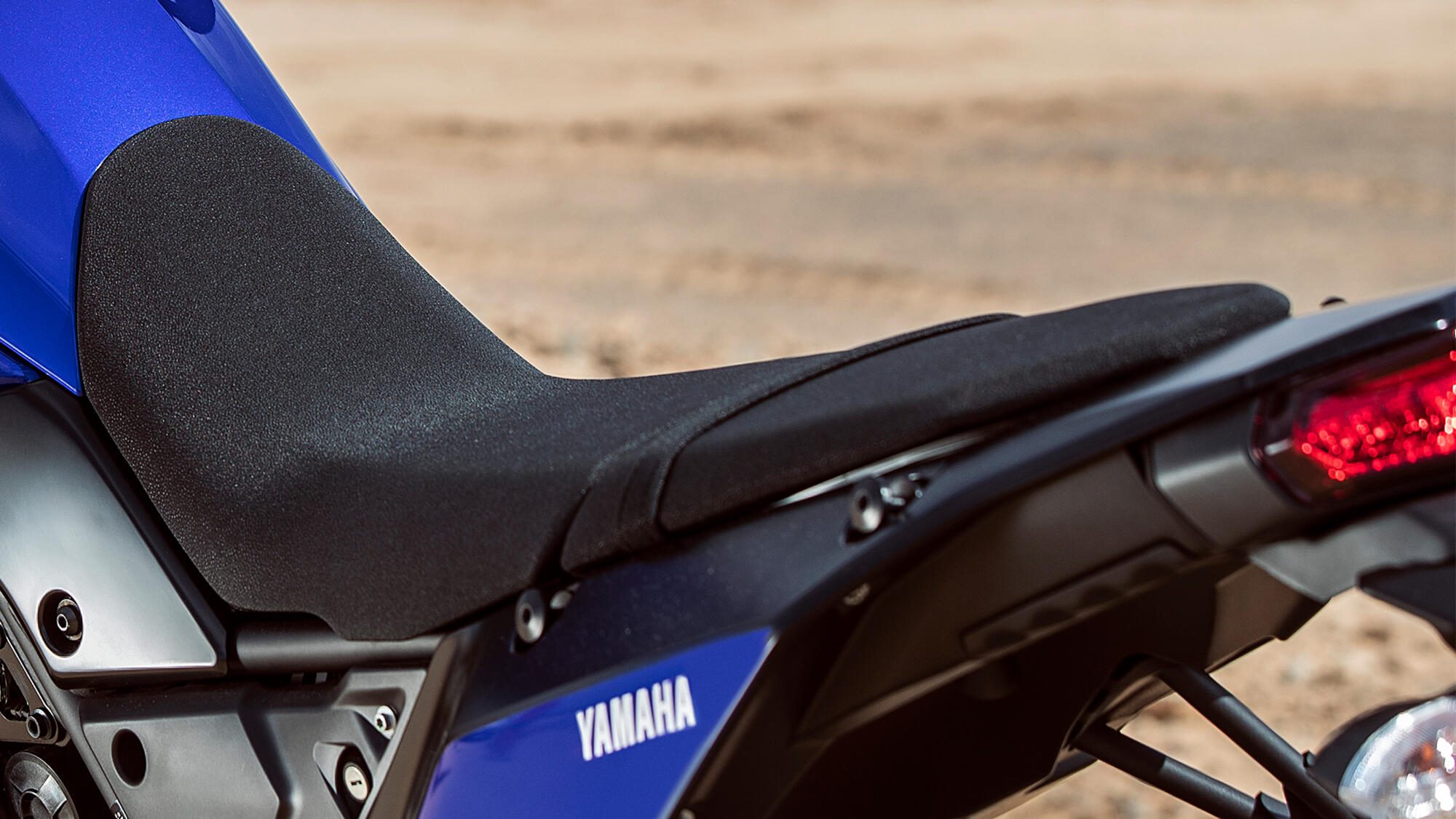 2022-Yamaha-XTZ700-EU-Detail-003-03