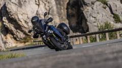 2025-Yamaha-MT09ATRDXCS-EU-Cobalt_Blue-Action-005-03