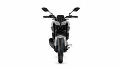 2025-Yamaha-MT125A-EU-Ice_Storm-Studio-006-03