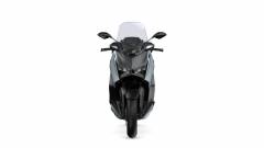 2025-Yamaha-XMAX125ASPH-EU-Ceramic_Grey-Studio-008-03