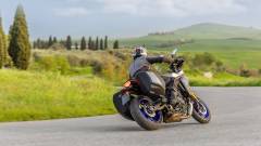 2025-Yamaha-MT07TRGT-EU-Icon_Performance-Action-008-03