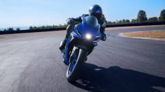 2025-Yamaha-YZF-R125-EU-Icon_Blue-Action-007-03